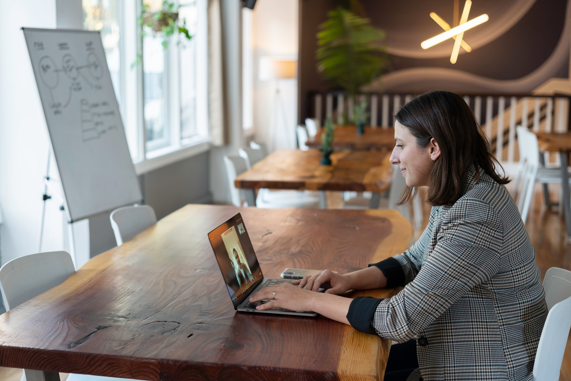 Exploring the Online Coaching Marketplace How to Thrive in the Digital Coaching Era